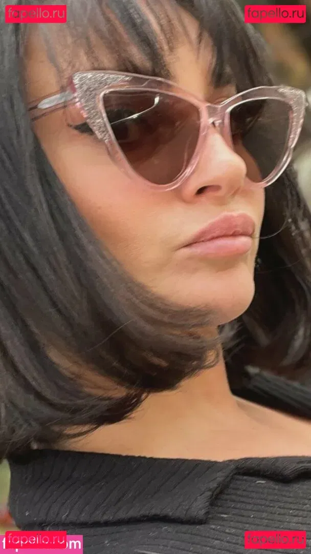 Gizzi Erskine Onlyfans Photo Gallery 