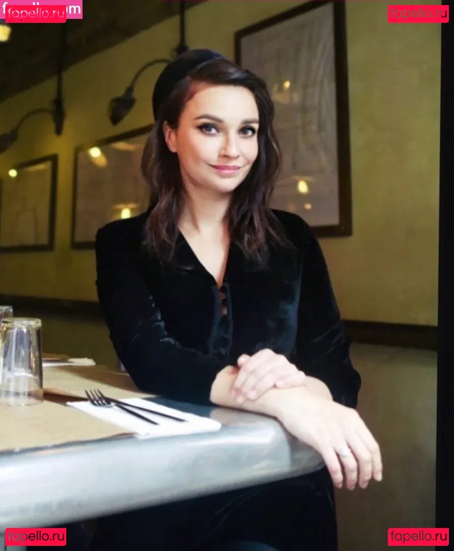 Gizzi Erskine Onlyfans Photo Gallery 