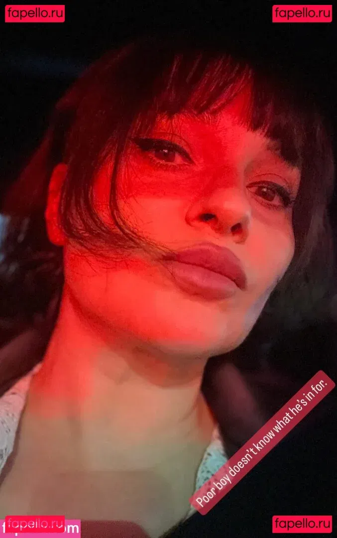 Gizzi Erskine Onlyfans Photo Gallery 