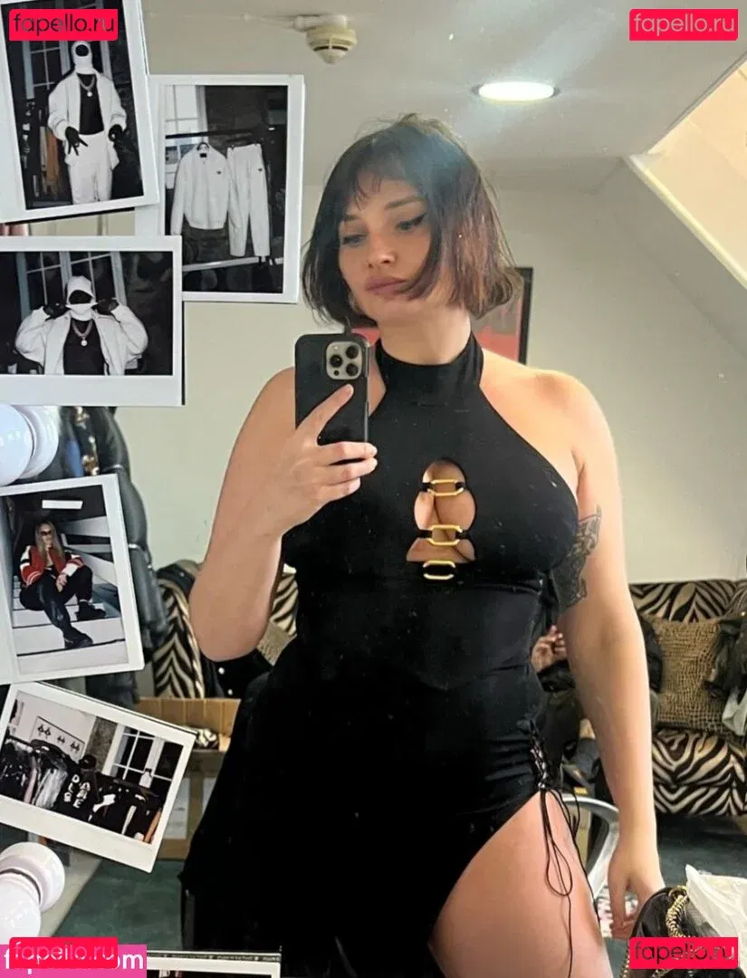 Gizzi Erskine Onlyfans Photo Gallery 