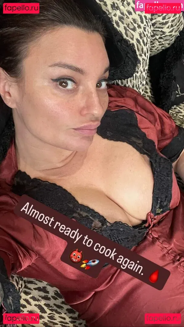 Gizzi Erskine Onlyfans Photo Gallery 