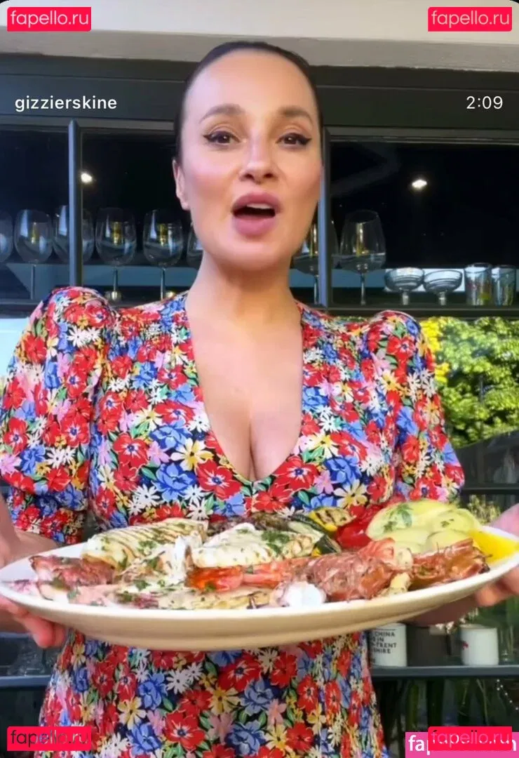 Gizzi Erskine Onlyfans Photo Gallery 