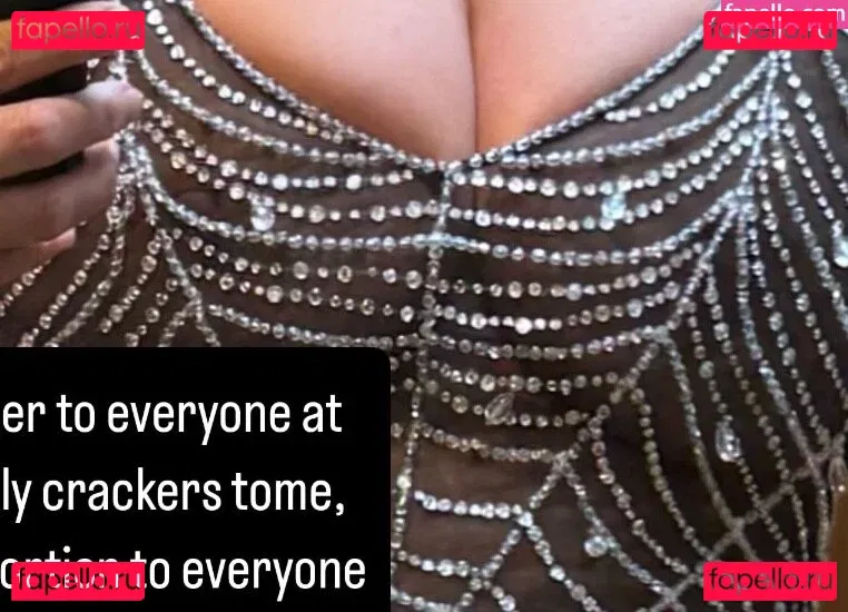 Gizzi Erskine Onlyfans Photo Gallery 