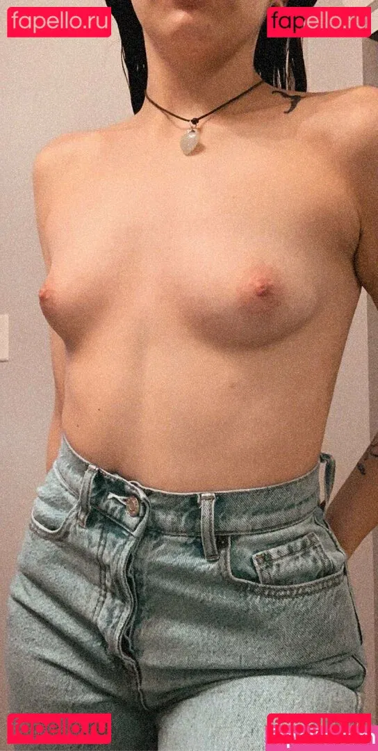 SweetAsianMilk Onlyfans Photo Gallery 