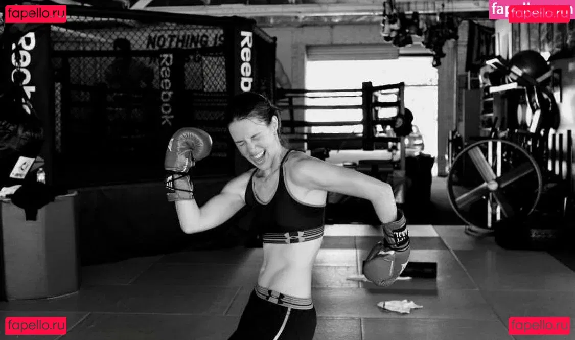 Alona Tal Onlyfans Photo Gallery 