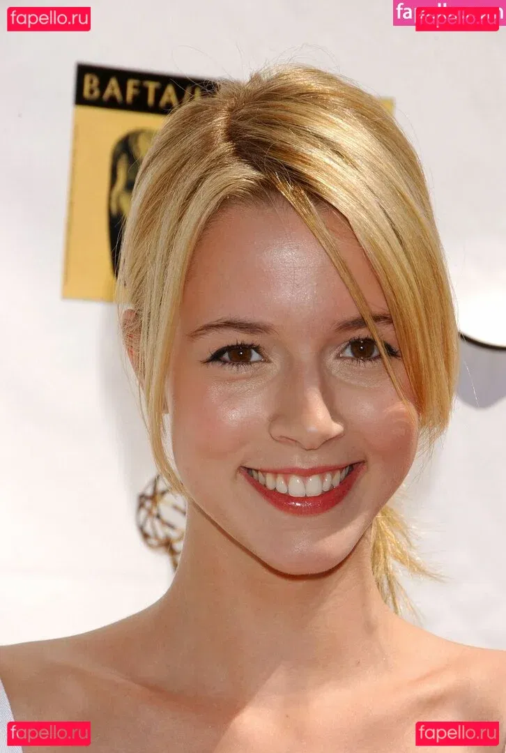 Alona Tal Onlyfans Photo Gallery 