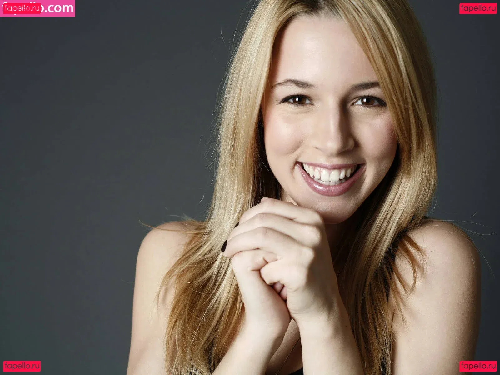 Alona Tal Onlyfans Photo Gallery 