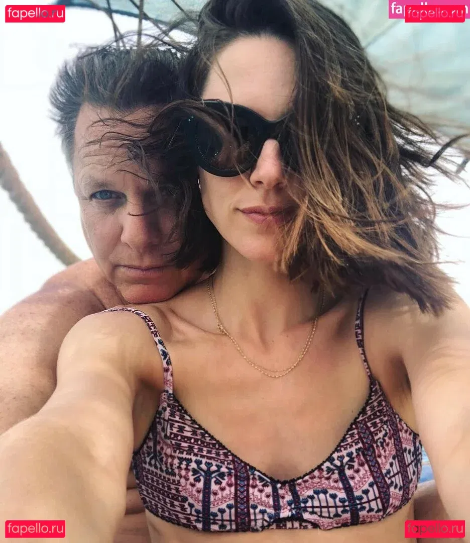 Alona Tal Onlyfans Photo Gallery 