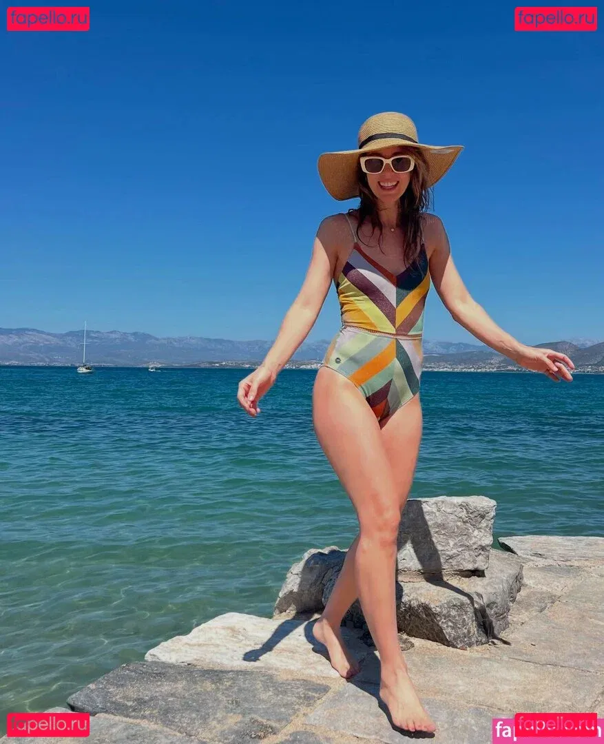 Alona Tal Onlyfans Photo Gallery 