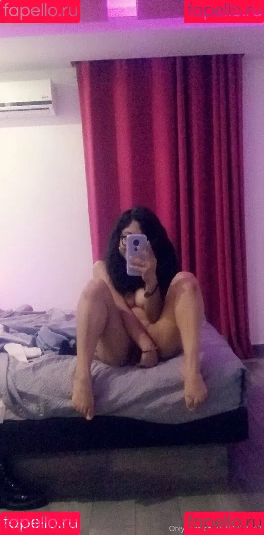 u.u_alexa Onlyfans Photo Gallery 