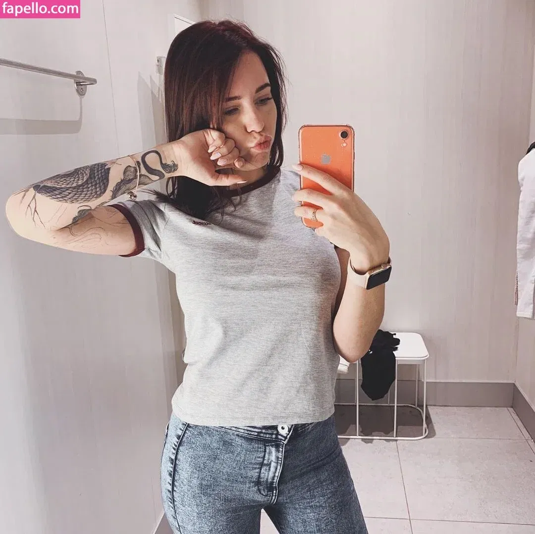 denlyasha Onlyfans Photo Gallery 