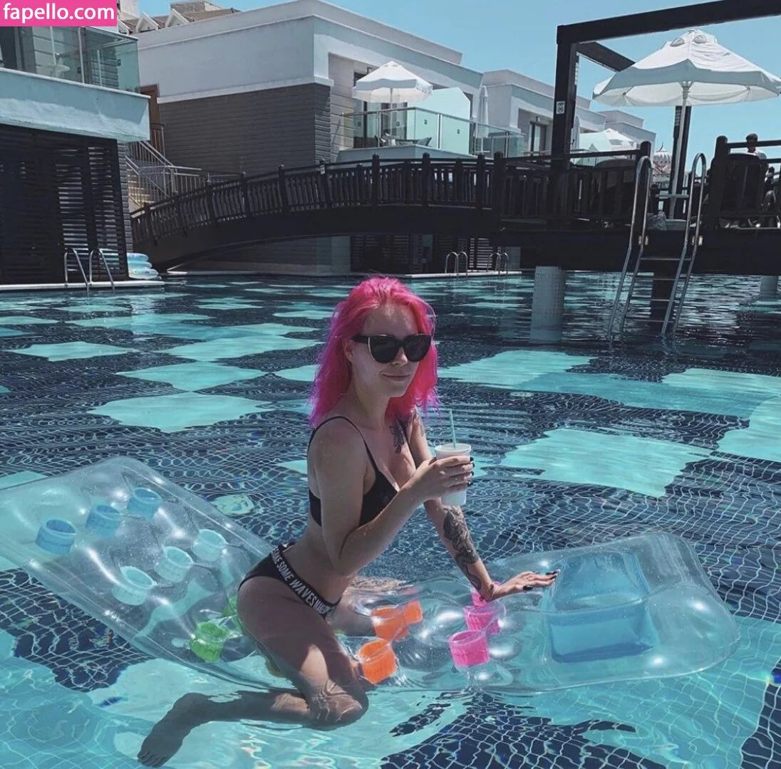 denlyasha Onlyfans Photo Gallery 