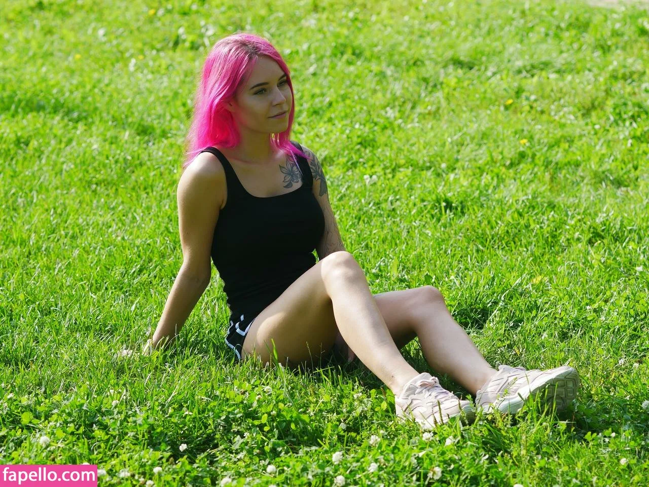 denlyasha Onlyfans Photo Gallery 