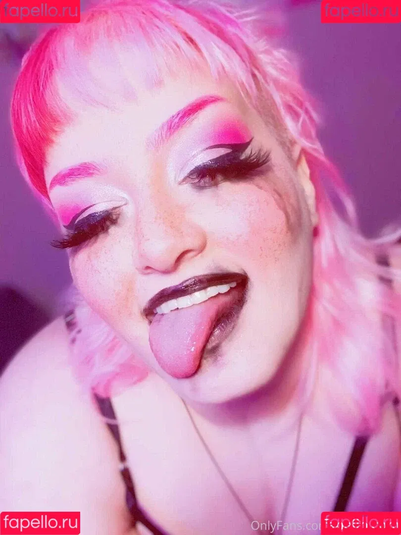 kellykirstein Onlyfans Photo Gallery 