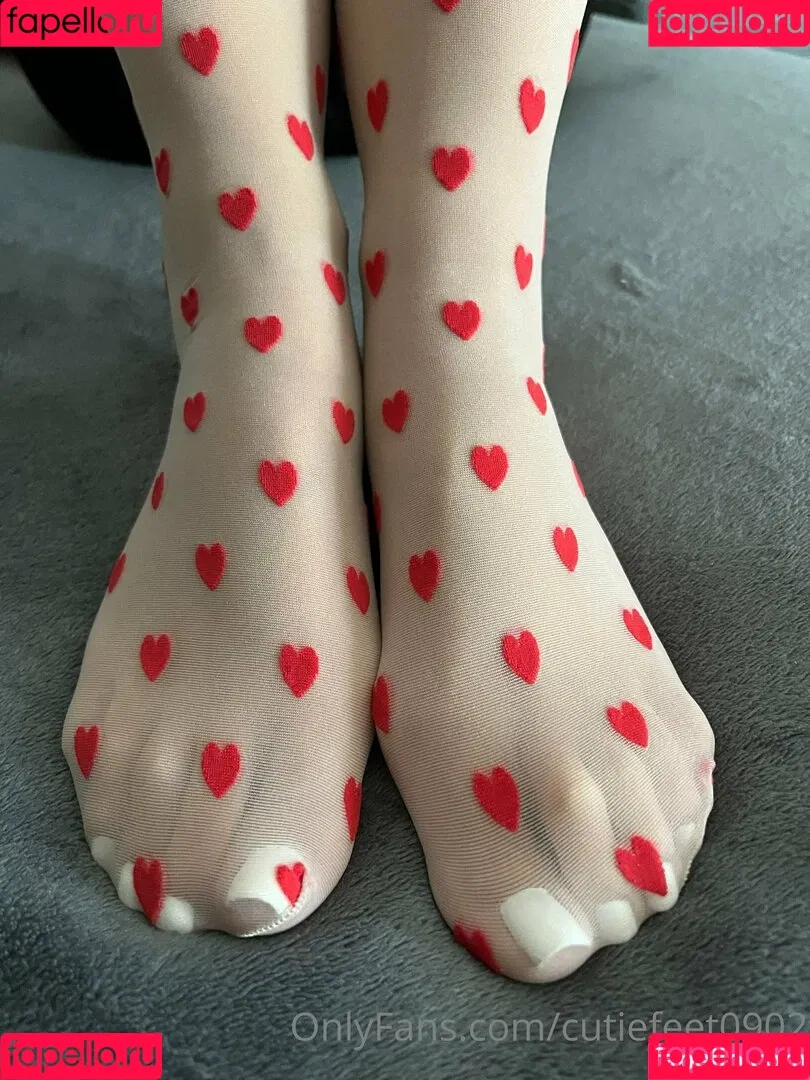 cutiefeet0902 Onlyfans Photo Gallery 