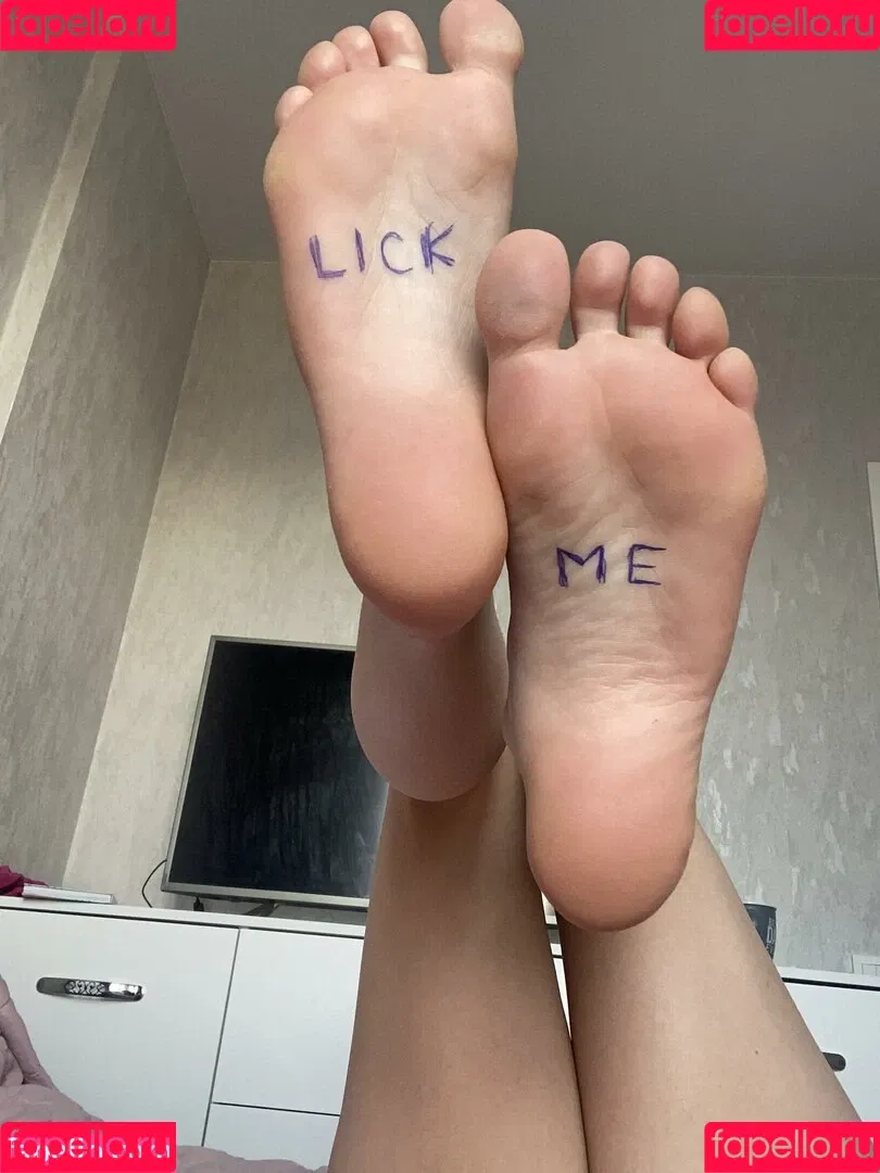 vikkytheone Onlyfans Photo Gallery 