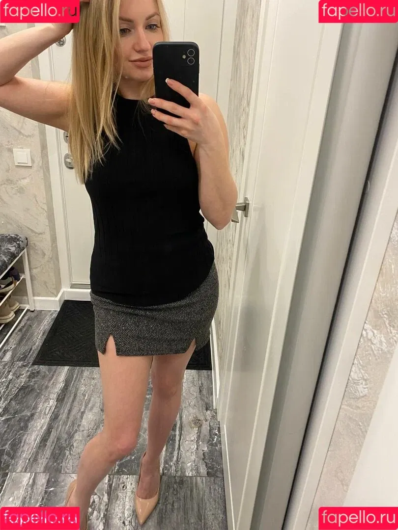 vikkytheone Onlyfans Photo Gallery 
