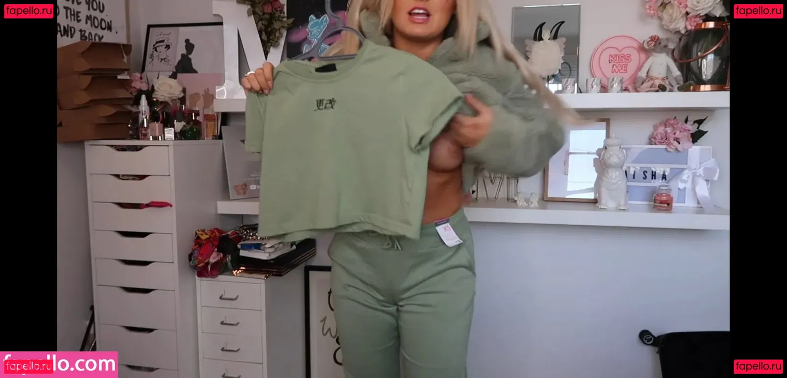 Misha Grimes Onlyfans Photo Gallery 