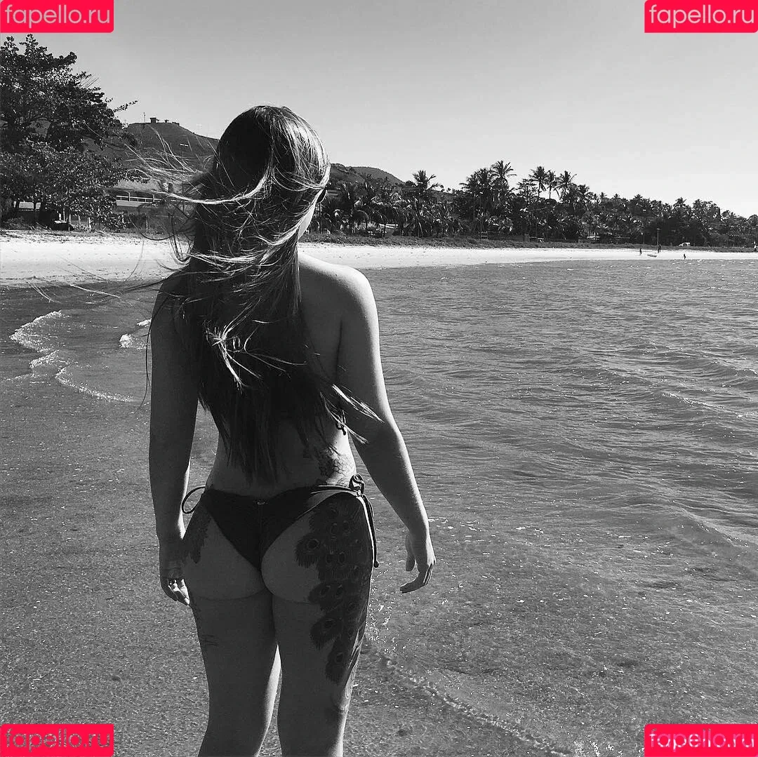 Emille Bee Onlyfans Photo Gallery 