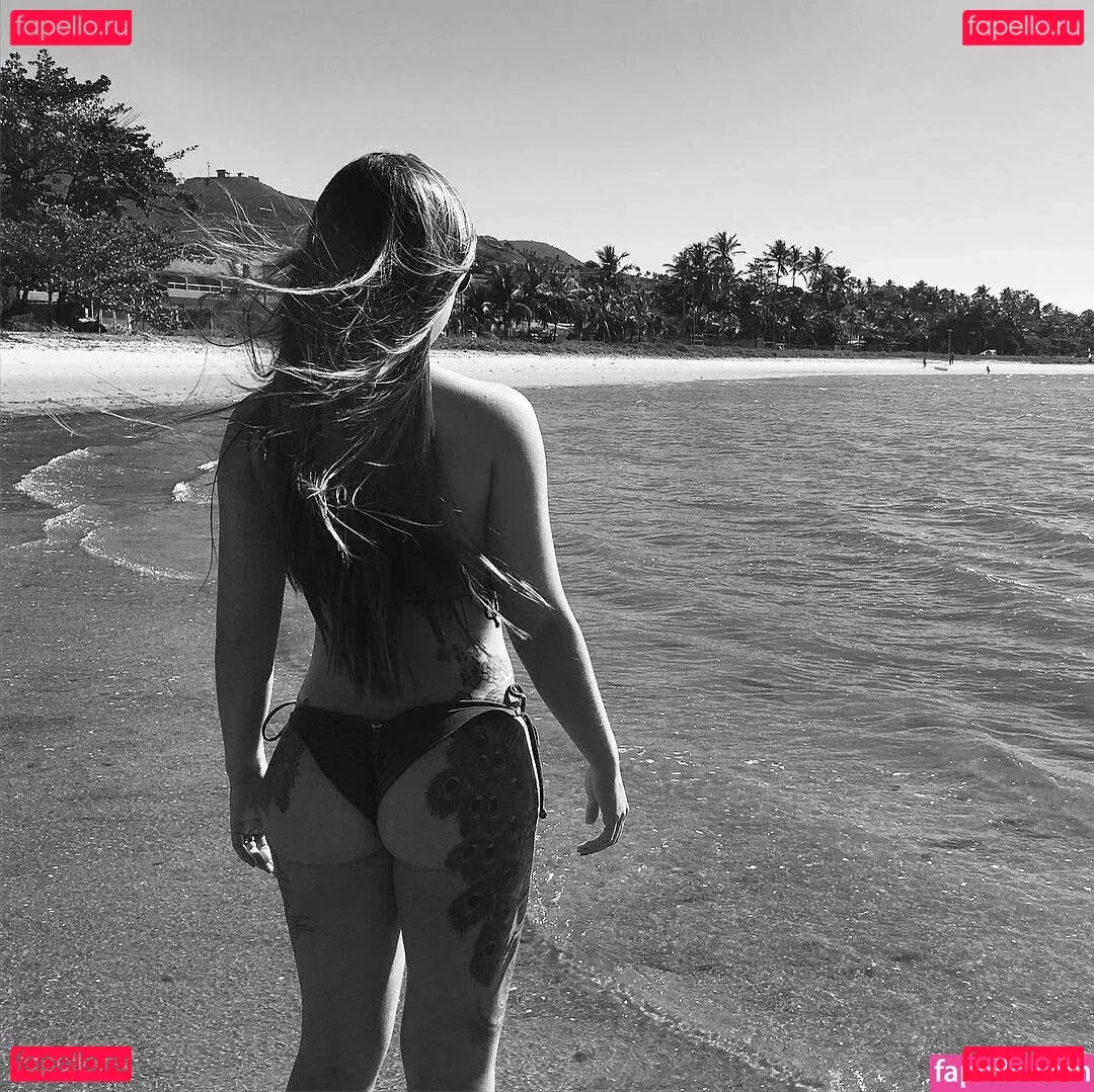 Emille Bee Onlyfans Photo Gallery 