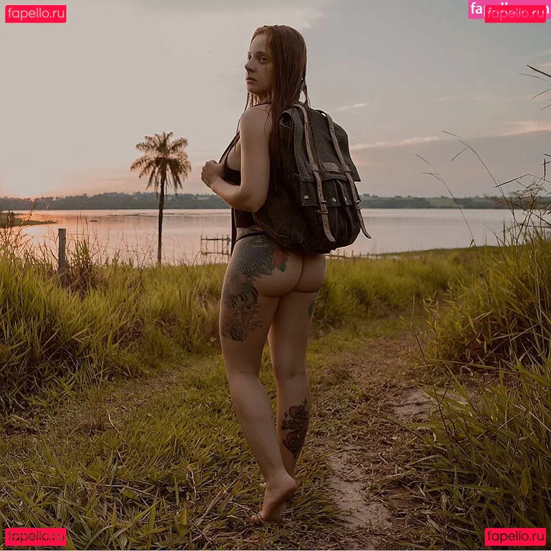 Emille Bee Onlyfans Photo Gallery 