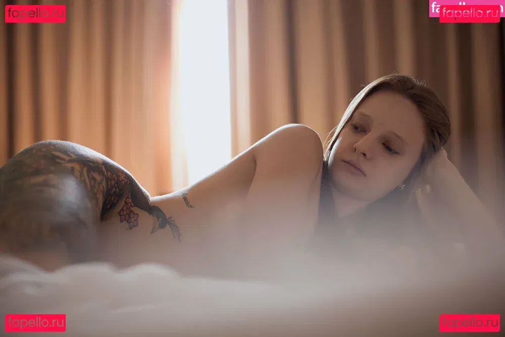 Emille Bee Onlyfans Photo Gallery 