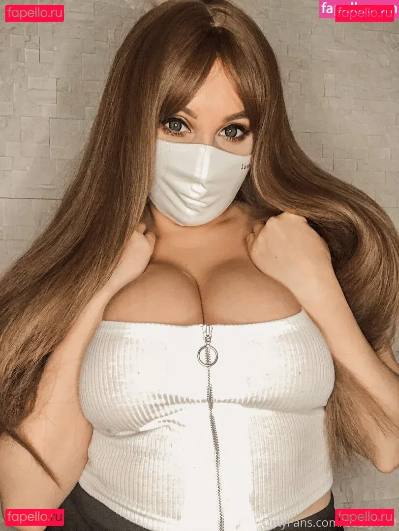 Bustyfox Onlyfans Photo Gallery 