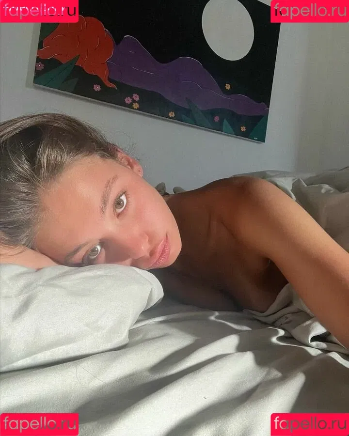 morelimelich Onlyfans Photo Gallery 