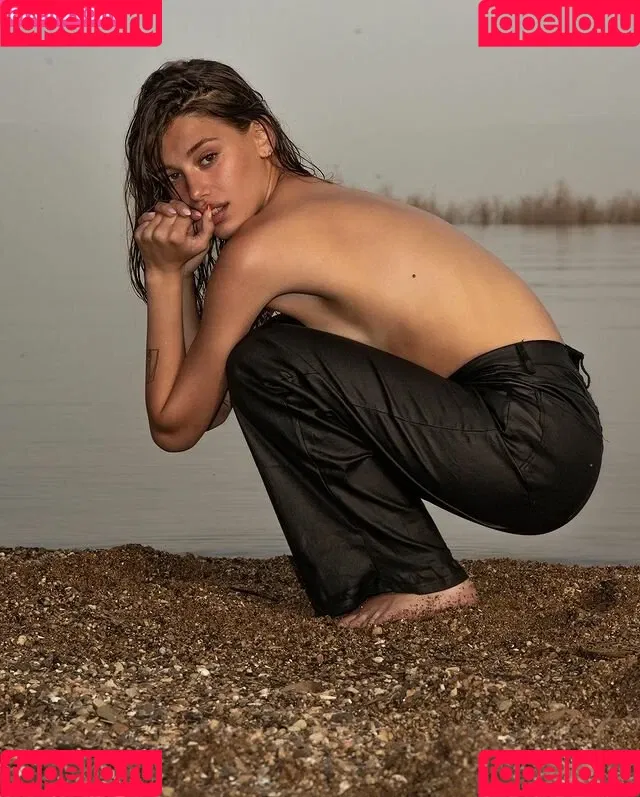 morelimelich Onlyfans Photo Gallery 