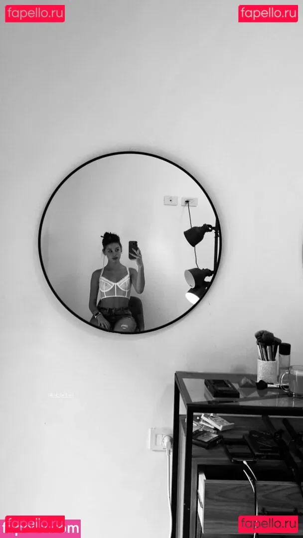 morelimelich Onlyfans Photo Gallery 