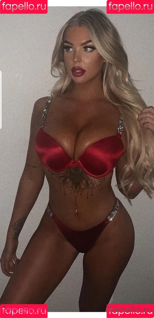 Sophia Leigh Onlyfans Photo Gallery 