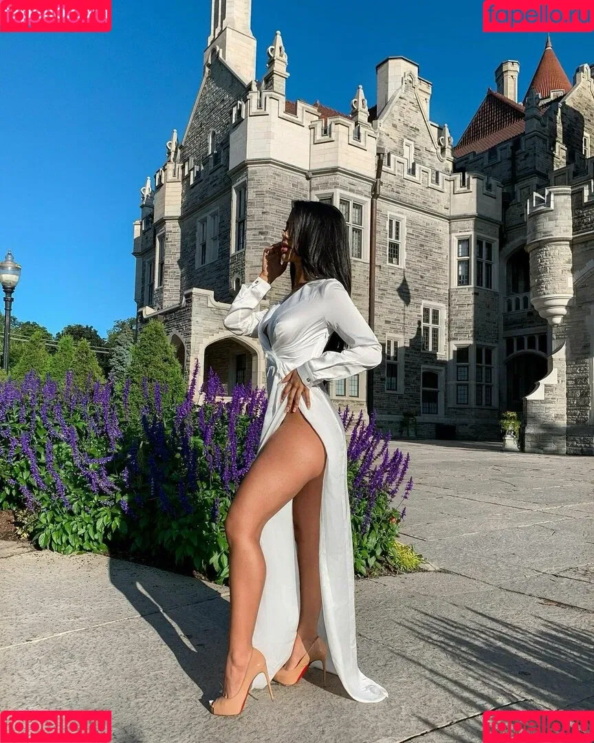 Aneeqa Farid Onlyfans Photo Gallery 