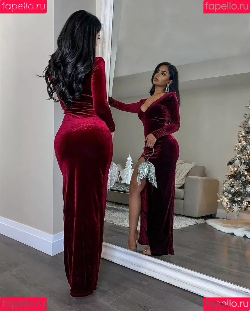 Aneeqa Farid Onlyfans Photo Gallery 