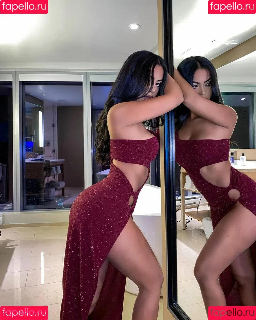 Aneeqa Farid Onlyfans Photo Gallery 