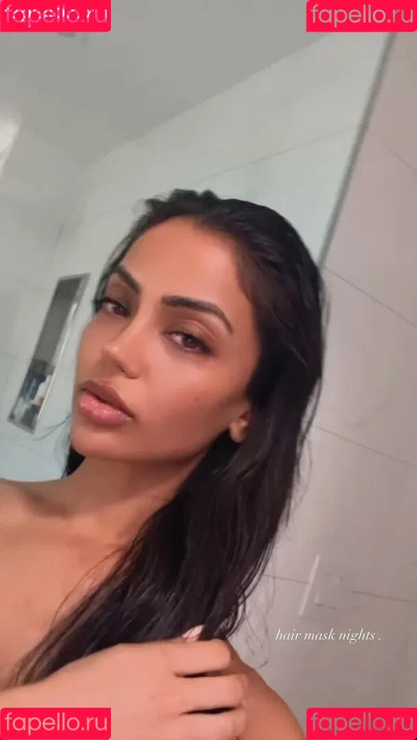 Aneeqa Farid Onlyfans Photo Gallery 