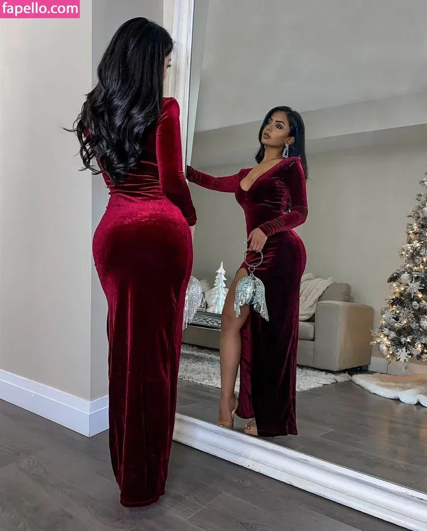 Aneeqa Farid Onlyfans Photo Gallery 