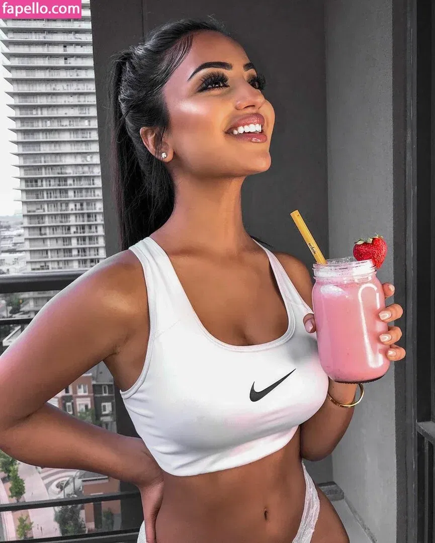 Aneeqa Farid Onlyfans Photo Gallery 