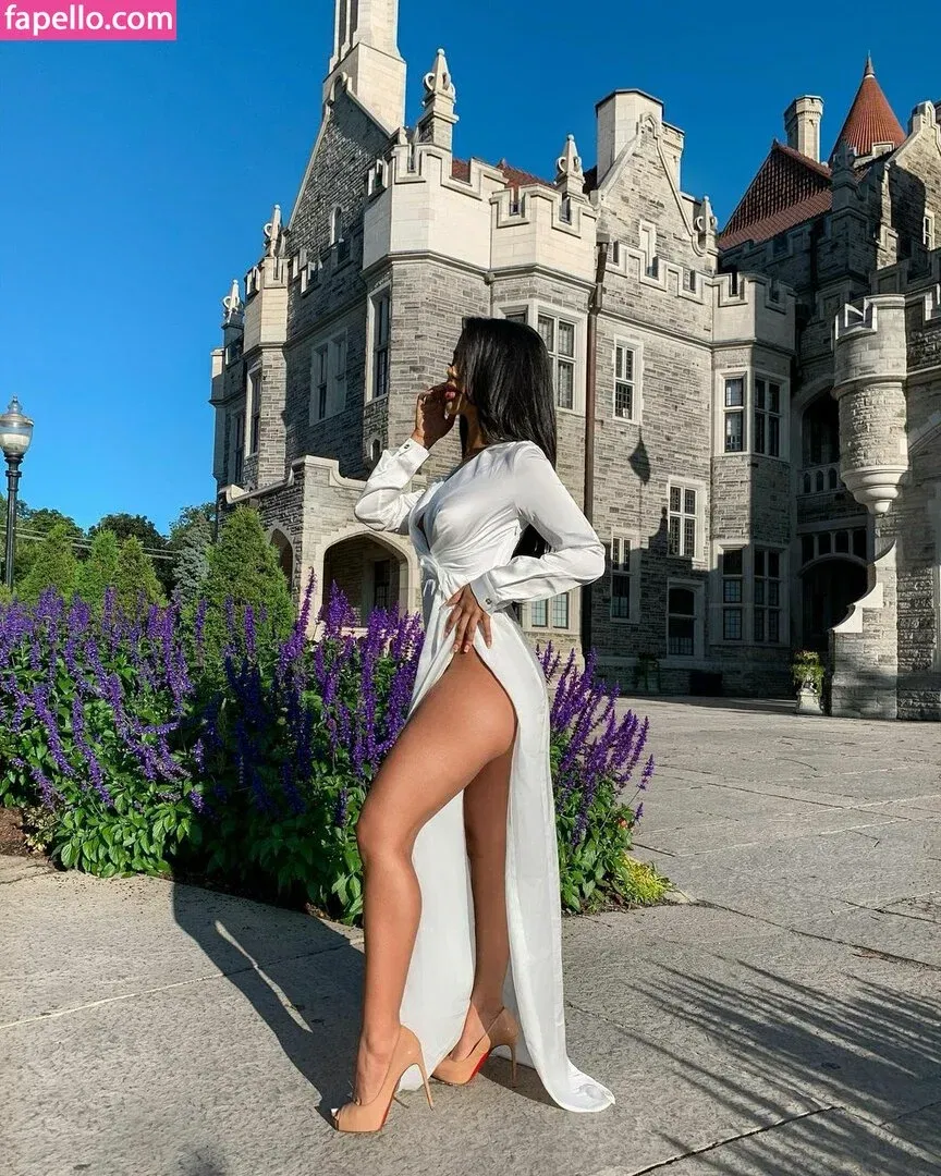 Aneeqa Farid Onlyfans Photo Gallery 