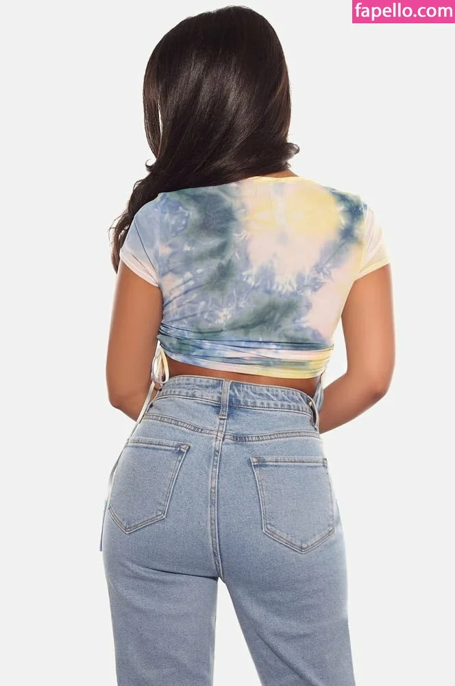 Aneeqa Farid Onlyfans Photo Gallery 