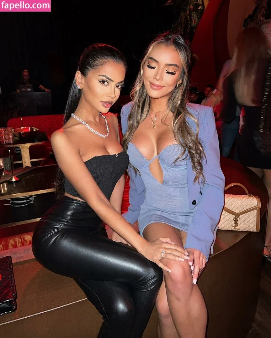 Aneeqa Farid Onlyfans Photo Gallery 