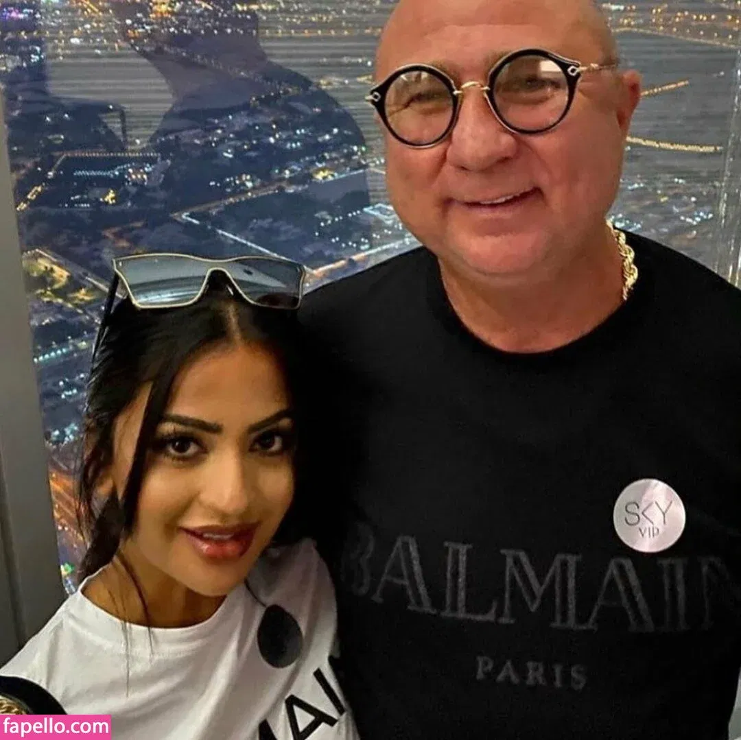 Aneeqa Farid Onlyfans Photo Gallery 