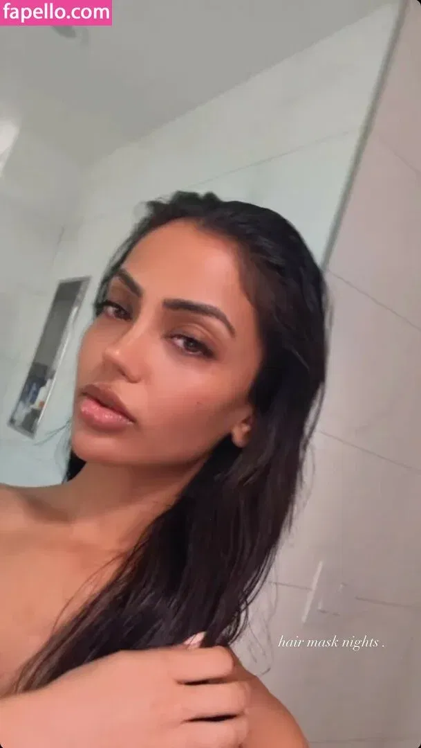 Aneeqa Farid Onlyfans Photo Gallery 