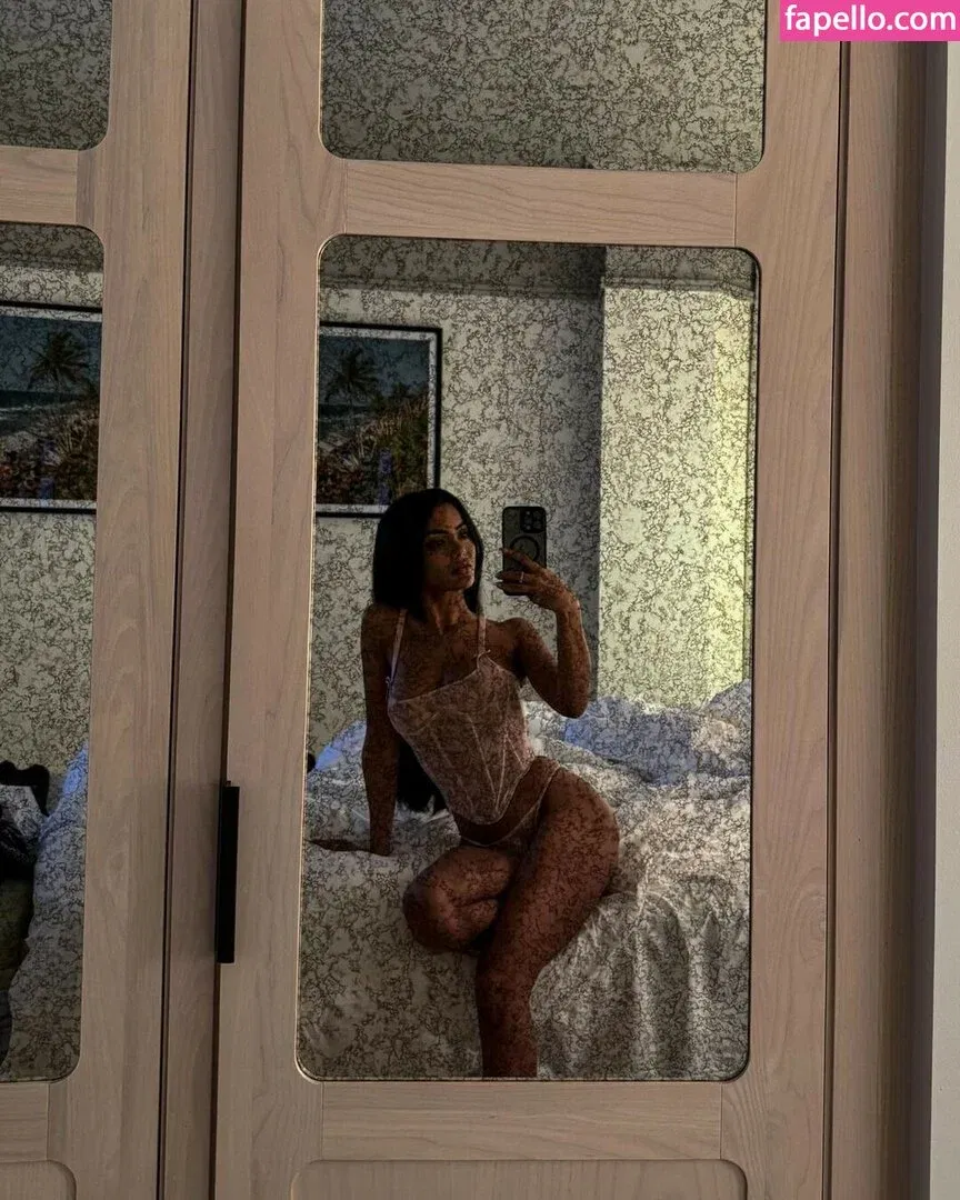 Aneeqa Farid Onlyfans Photo Gallery 