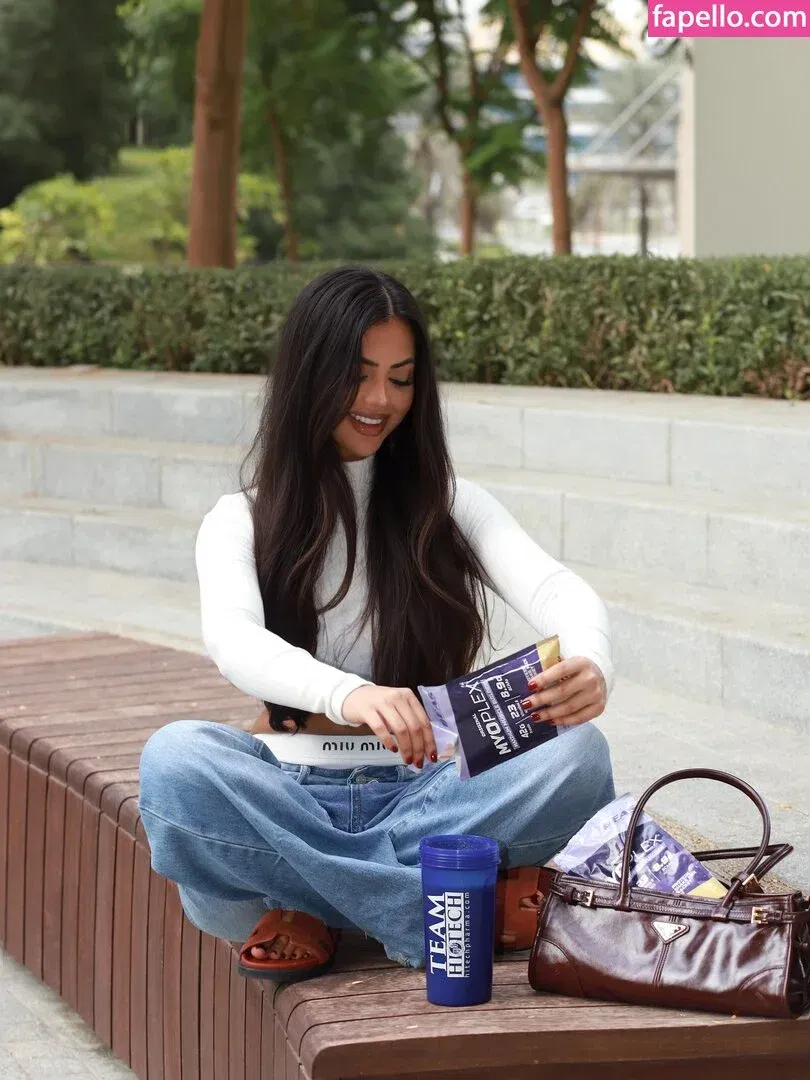 Aneeqa Farid Onlyfans Photo Gallery 