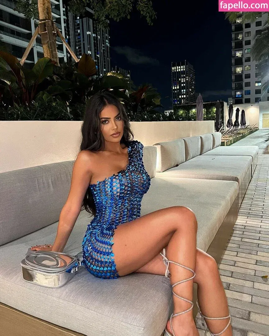 Aneeqa Farid Onlyfans Photo Gallery 