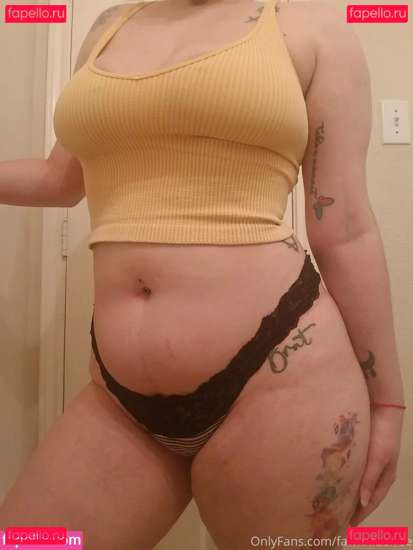 sirennnyxxfree Onlyfans Photo Gallery 