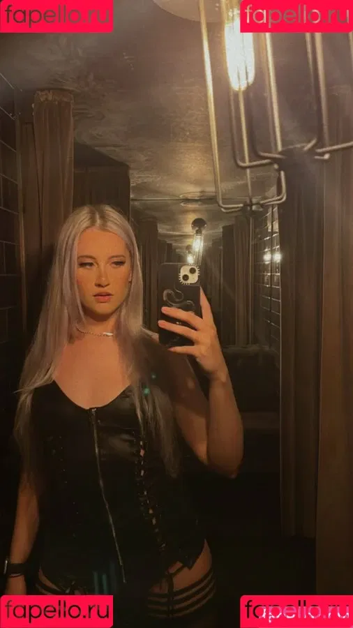 Pleasing.Poppy Onlyfans Photo Gallery 