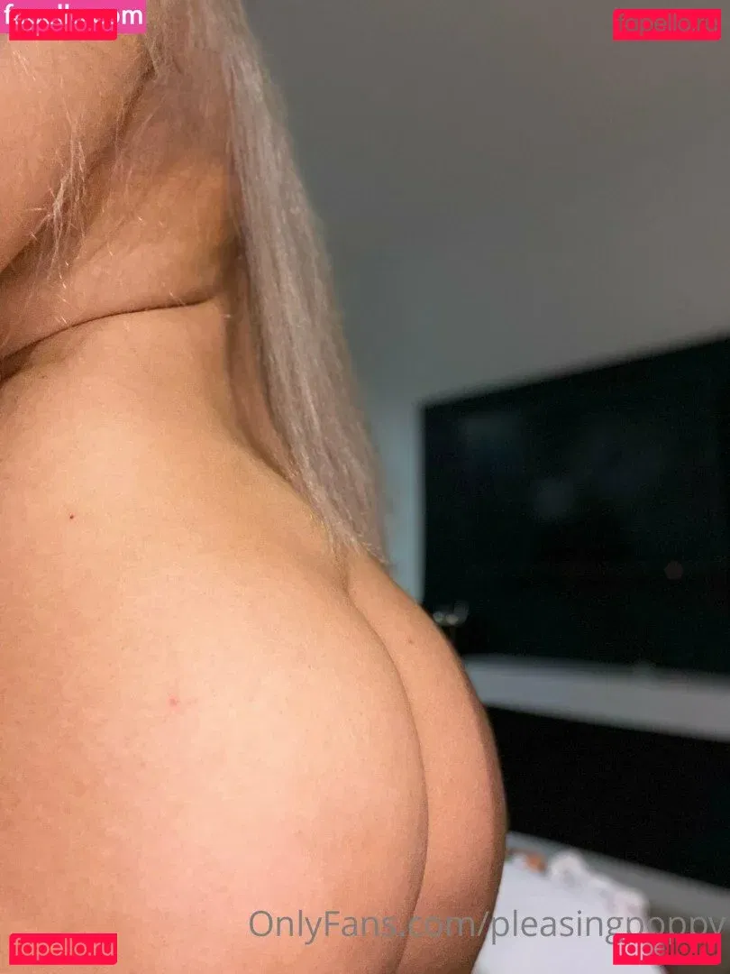 Pleasing.Poppy Onlyfans Photo Gallery 