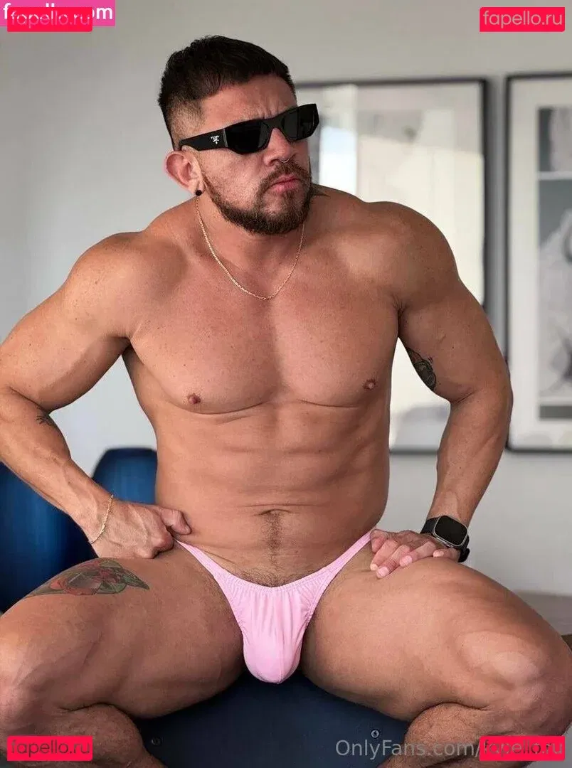 kyle_fox Onlyfans Photo Gallery 
