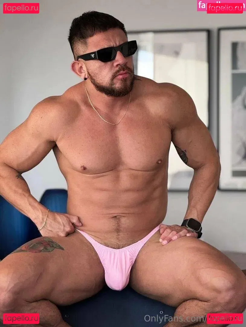 kyle_fox Onlyfans Photo Gallery 